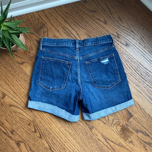 Gap women’s size 27 Jean shorts - Picture 2 of 4